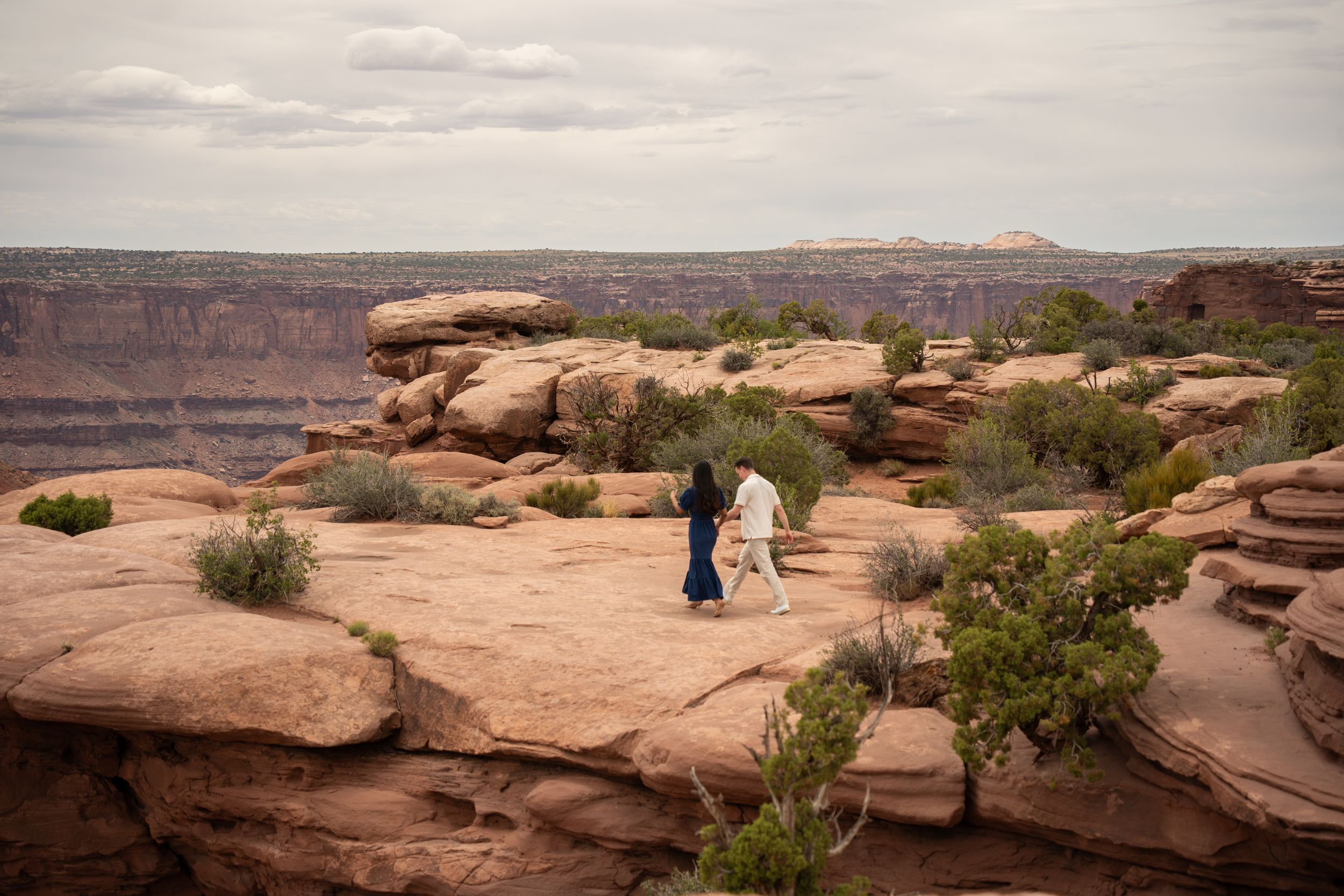 How To Elope at Dead Horse Point State Park (Your Complete Utah Guide)